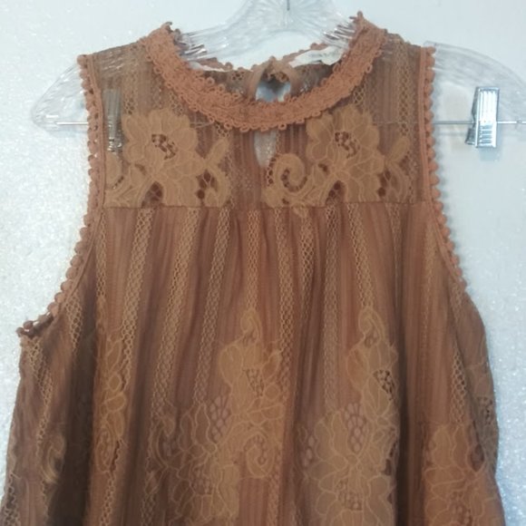 Taylor & Sage women's size M brown floral top - Picture 2 of 14